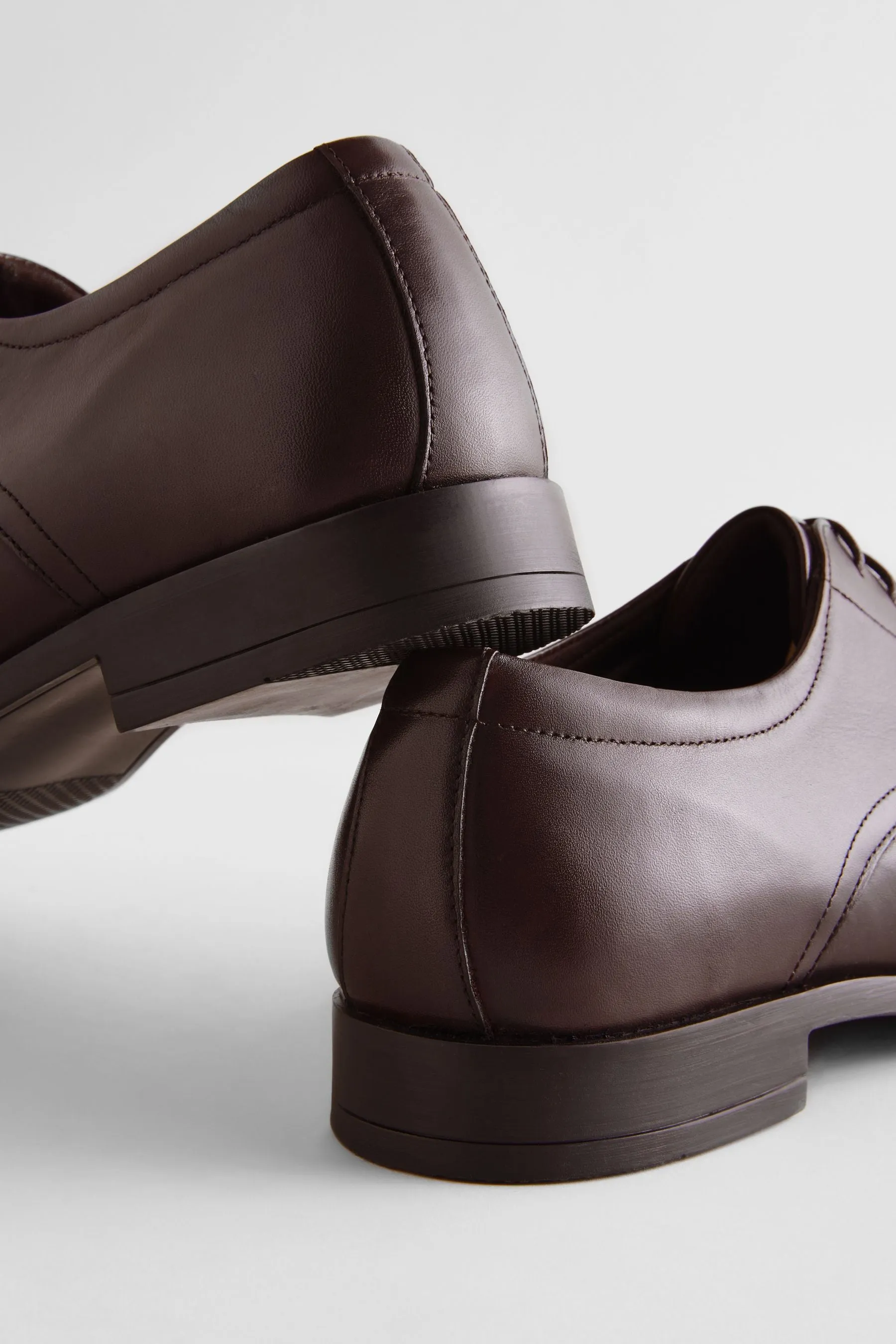 Scarpe Derby in pelle tinta unita     
